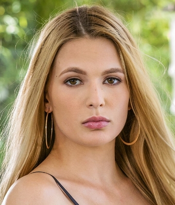 Sloan Harper videos