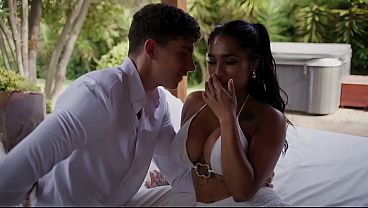 LE REGALE MI CULO A MI ESPOSO POR SAN VALENTÍN Y ME HIZO UN ANAL HARDCORE- YASMINA KHAN