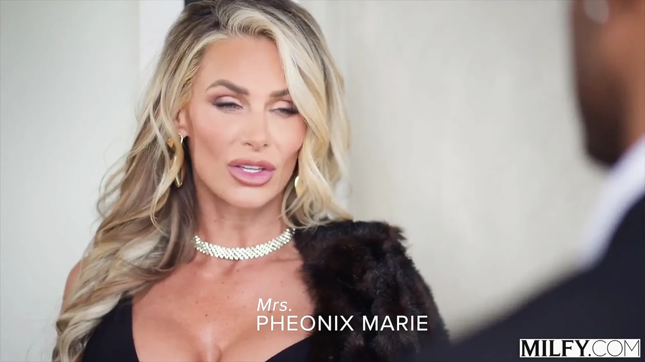 Milfy BBC-craving Mob Wife Phoenix Gets What She Wants